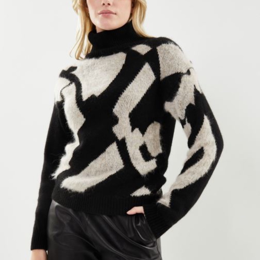 Humility Black & Cream Abstract Alpaca Wool Blend Turtleneck Sweater Women S